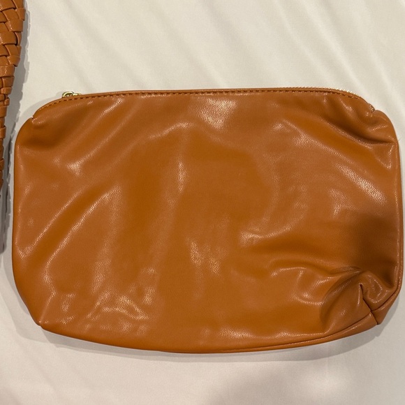 Moda Luxe Brand Woven Tan Shoulder Bag in Bag NWT - Picture 3 of 4